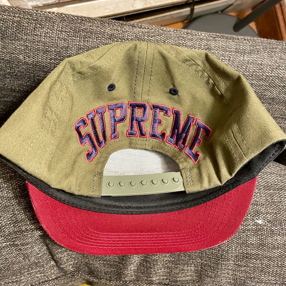 EUC SUPREME arc snapback in olive green & maroon! - Picture 5 of 10